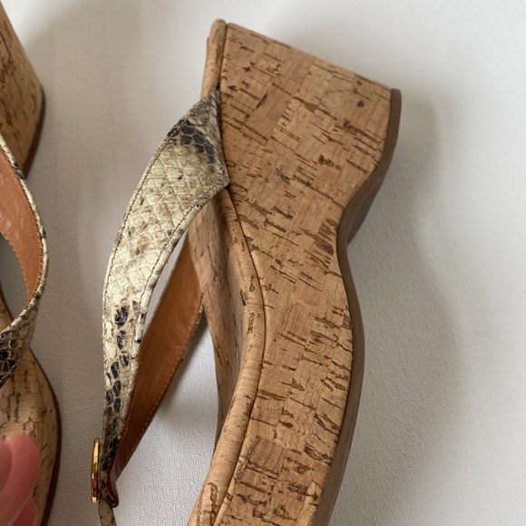 Tory Burch Faux Snakeskin Thong Wedge Platform Sandals - Size 10 - Picture 5 of 10
